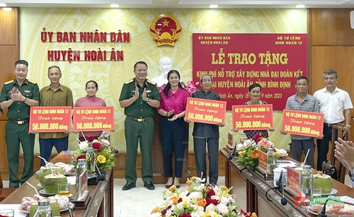 Tổng công ty Xây dựng Trường Sơn hỗ trợ xây nhà Đại đoàn kết giúp hộ nghèo tại tỉnh Bình Định